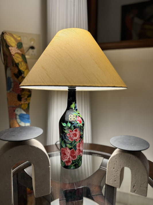 Midnight Rose 🌹 - Table Lamp