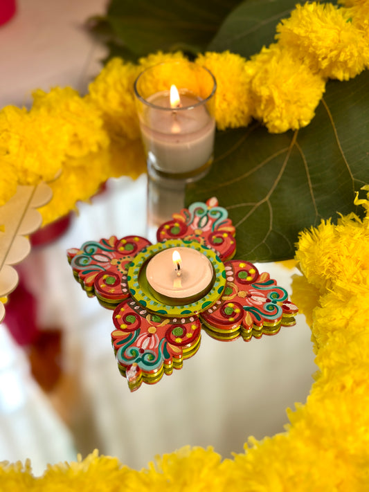 Aarohi - Tea Light Holder