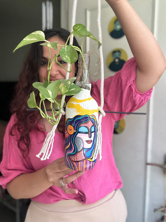 Bella - Hanging planter