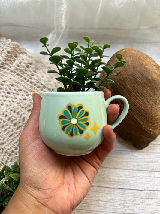 Scarlett cup planter