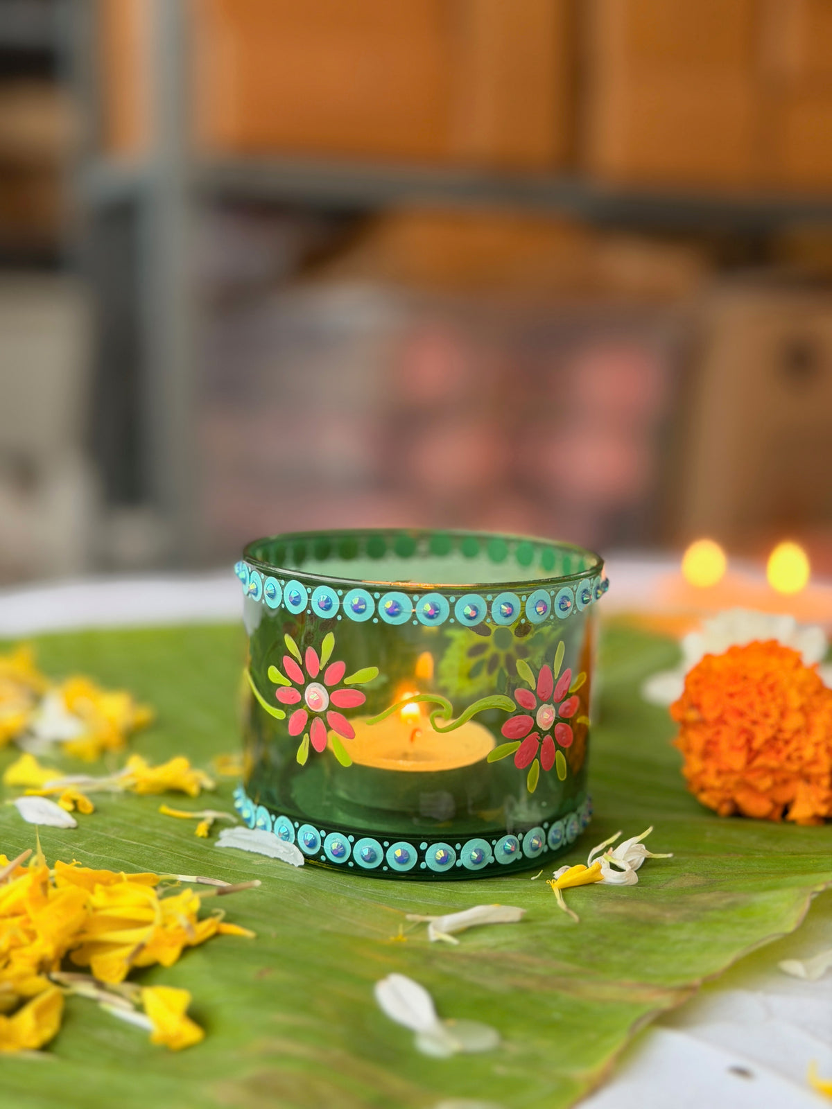 Hyndhavi - Tea light holder set of 2