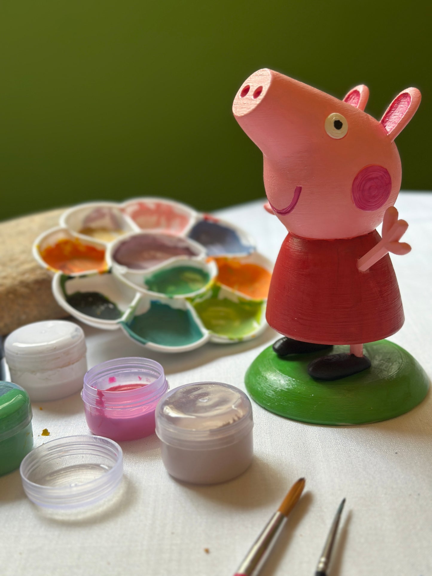 Paint Your Own Peppa Pig