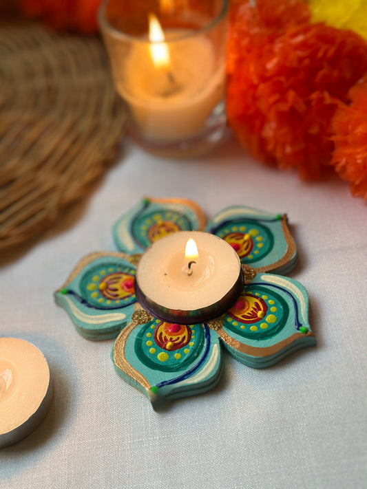 Avantika- Tea Light Holder