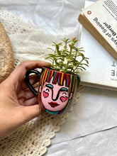 Load image into Gallery viewer, Cutie mini planter
