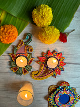 Load image into Gallery viewer, Chandrarupa - set of 2
