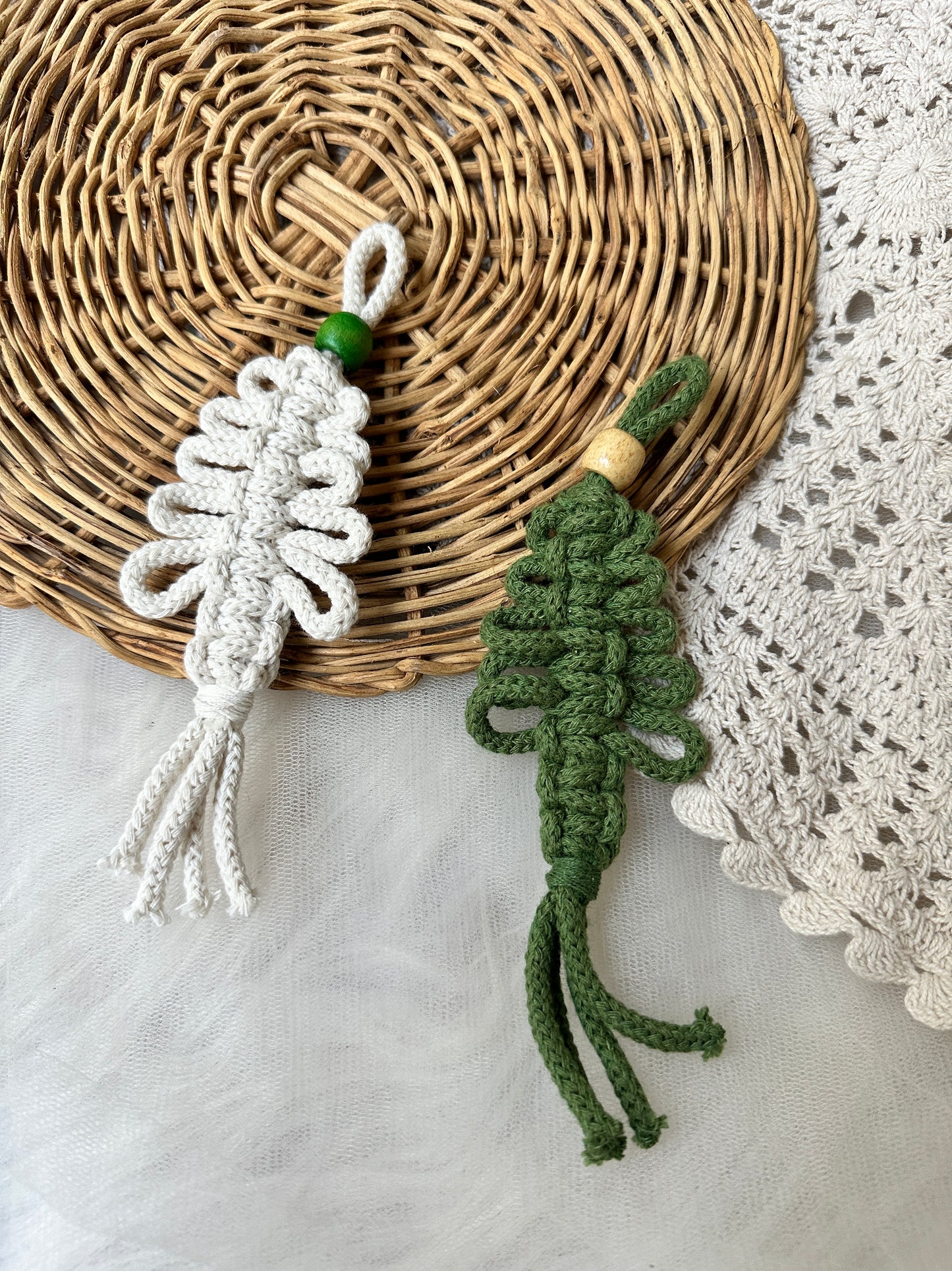 North Pole Treasure - macrame hanging