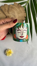Load image into Gallery viewer, Mini women - chai mug
