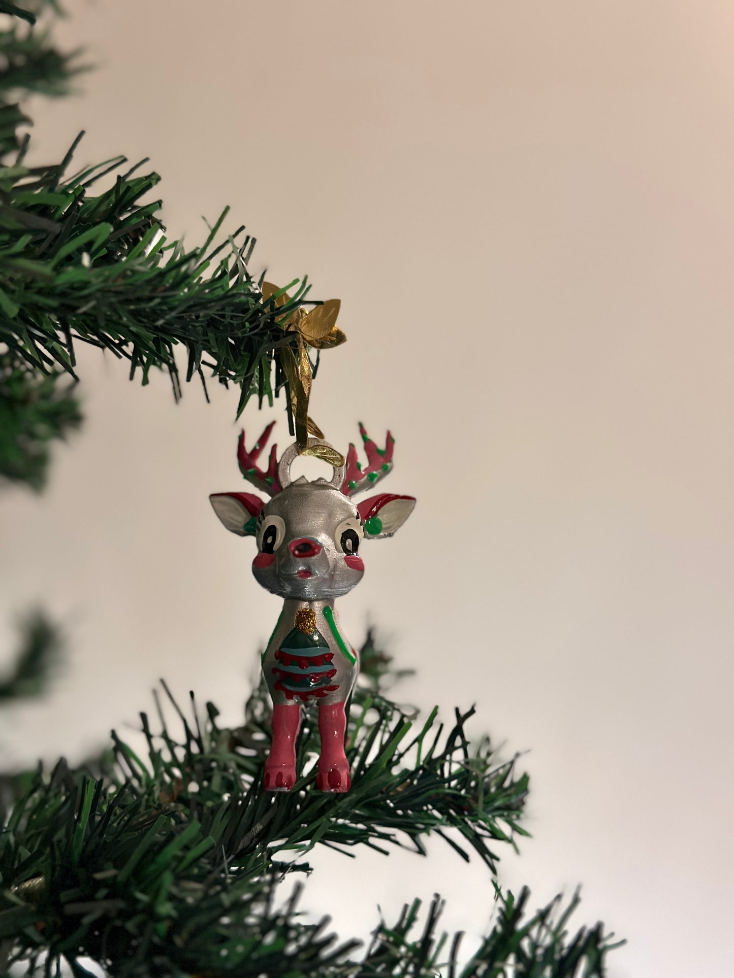 Almora the reindeer - Ornament