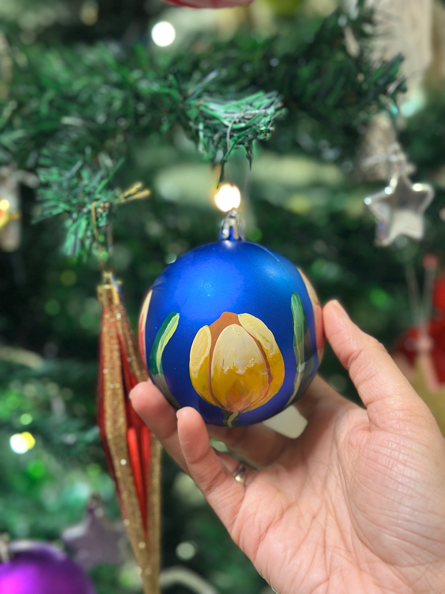 Shiny Tulips - Bauble