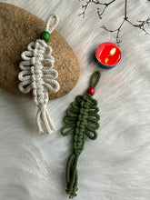 Load image into Gallery viewer, Macrame tree
