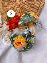 Load image into Gallery viewer, Lilies - Tea cup
