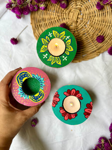 Luminous Blooms - Wooden tea light holder