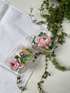 Pink roses tea cup