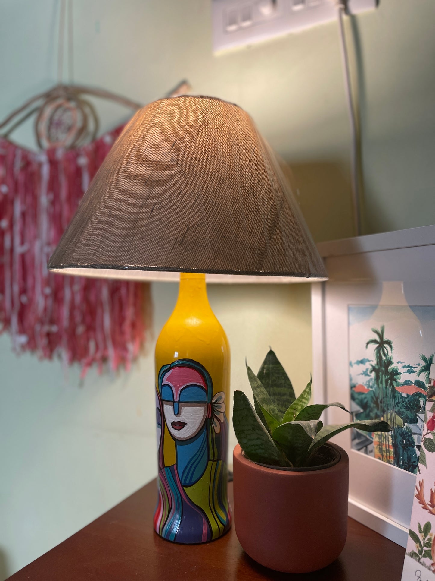 Sisterhood Lamp