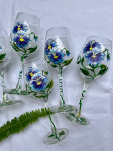 Load image into Gallery viewer, Pansy wine glass
