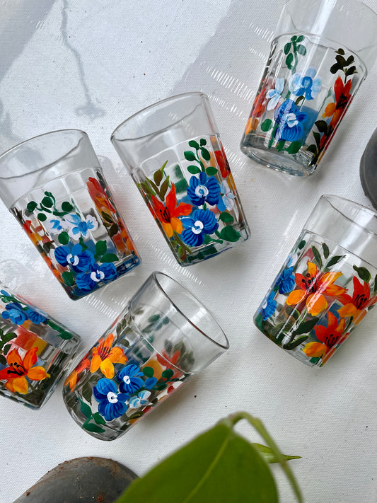 Lily - Pansy chai glass
